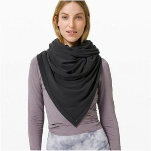 NWOT Lululemon Key to Your Heart Wrap